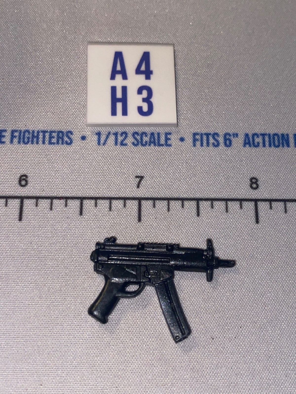 1/12 Scale Modern Era Submachine Gun