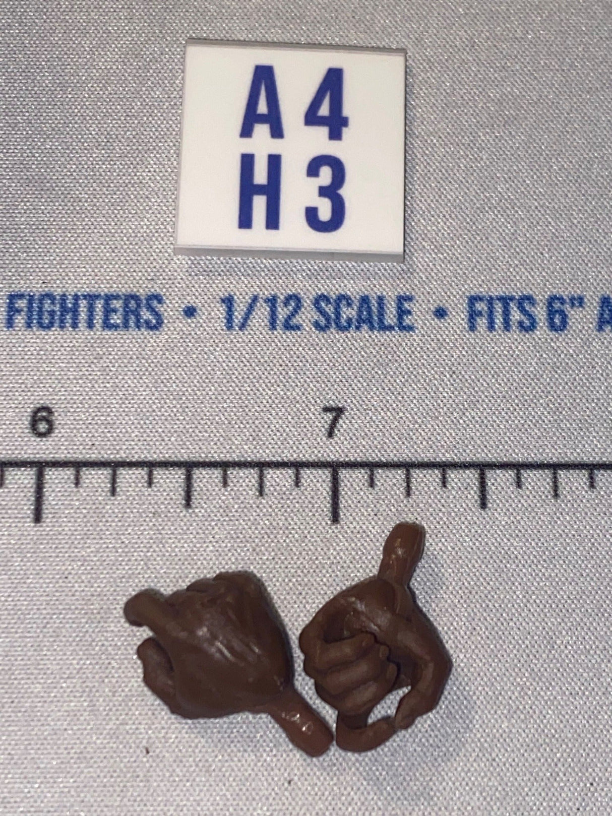 1/12 Scale Male Fist Hands with Trigger Finger Set - African American