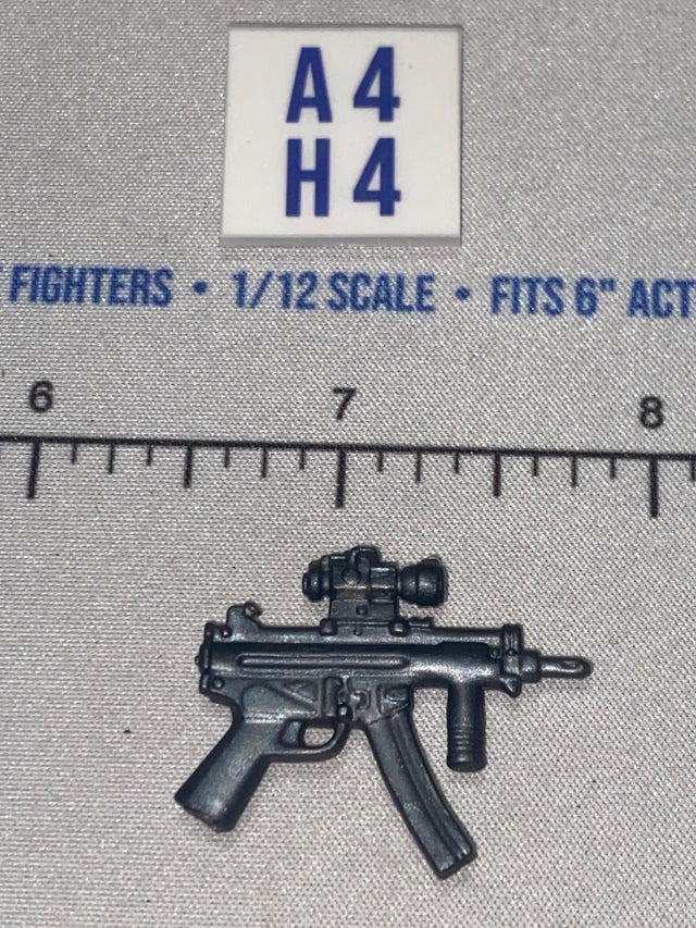 1/12 Scale Modern Era Submachine Gun with Optic