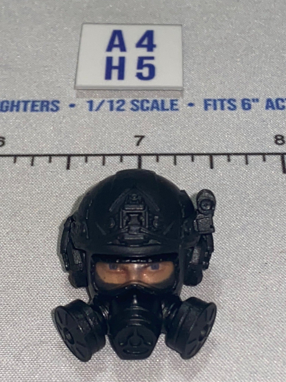 1/12 Scale Valaverse Modern Era Full Face Tactical Helmet with Gas Mask Head Sculpt
