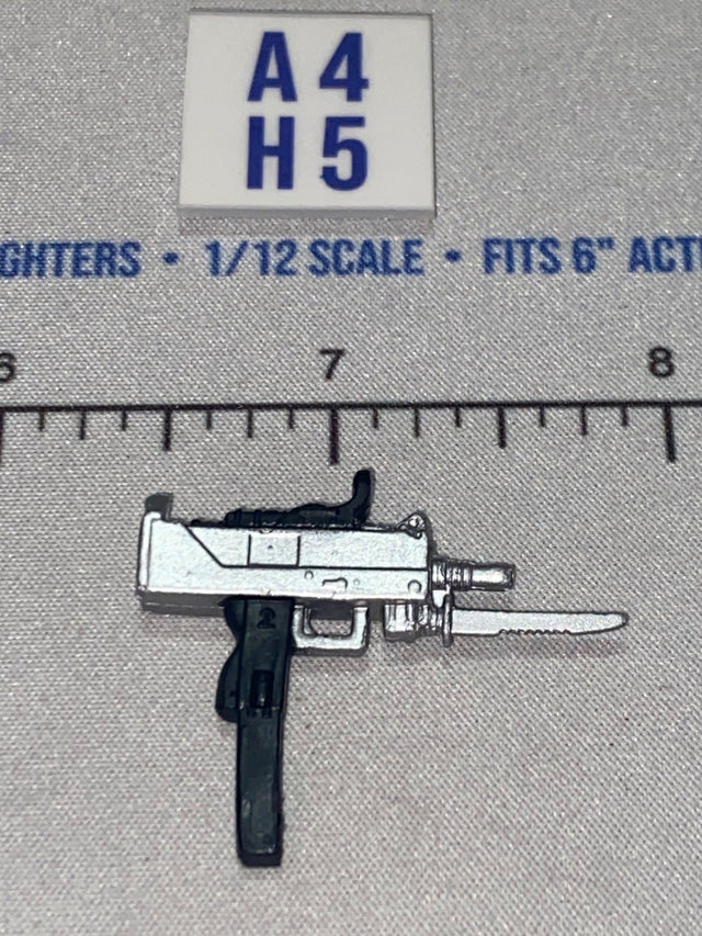 1/12 Scale Modern Era Uzi Submachine Gun with Bayonet
