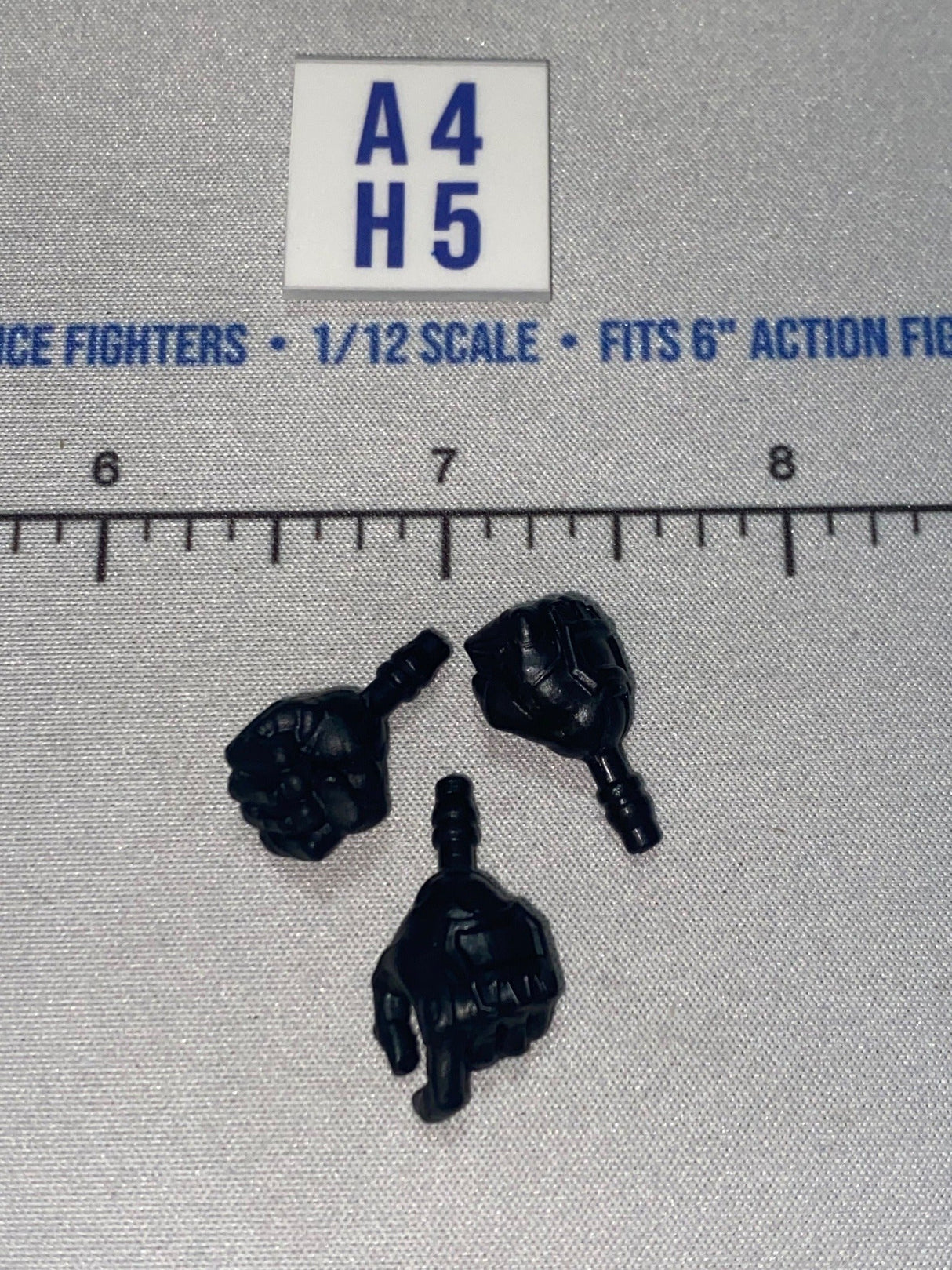 1/12 Scale Interchangeable Black Fist Hands Set