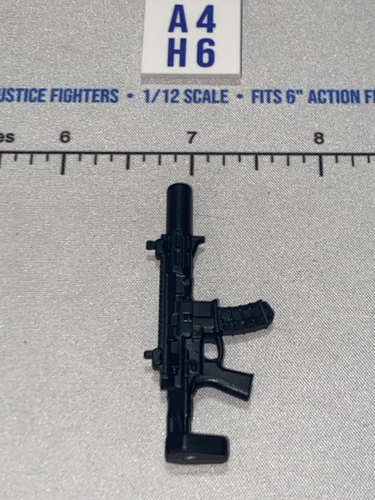 1/12 Scale Modern Era Short Barrel Rifle with Suppressor - Valaverse