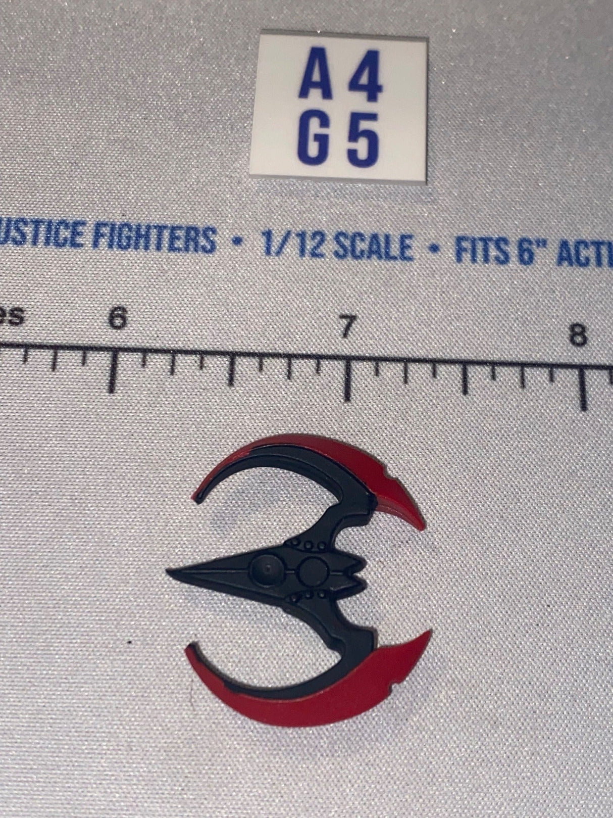 1/12 Scale Batman Batarang - DC Comics