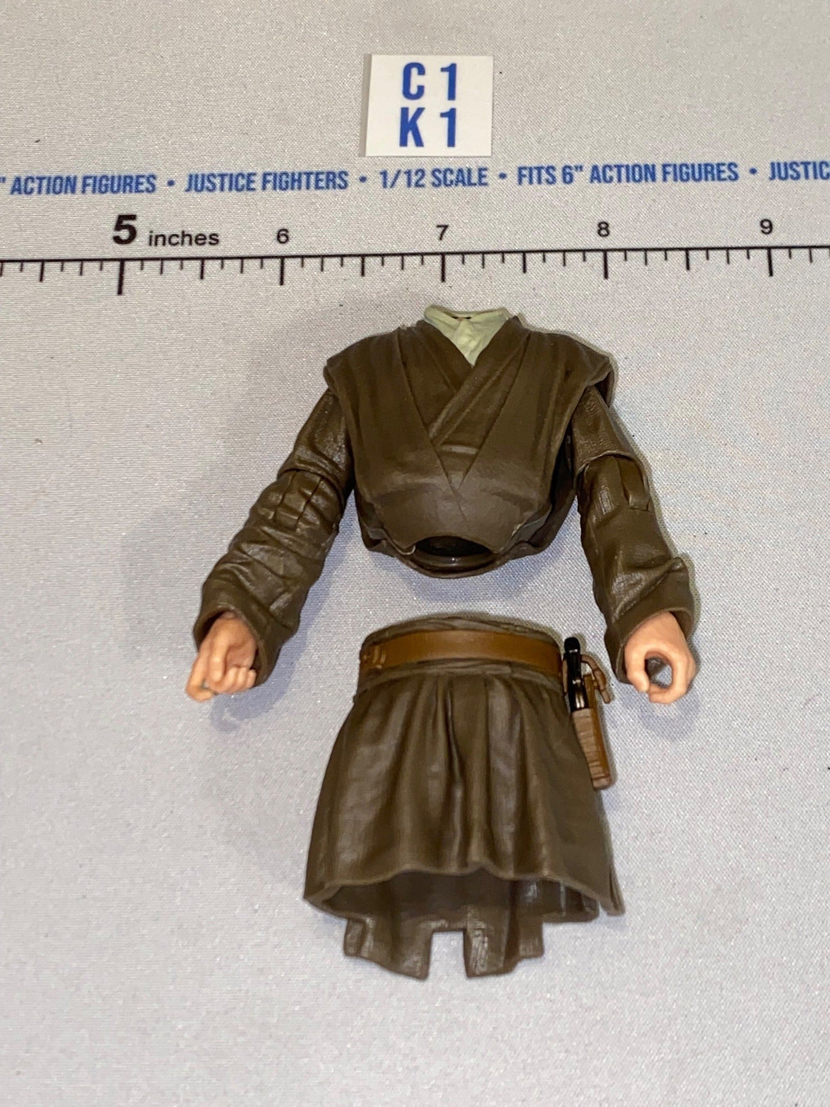 1/12 Scale Star Wars Robe Torso Figure Part - Headless - Star Wars Black Series