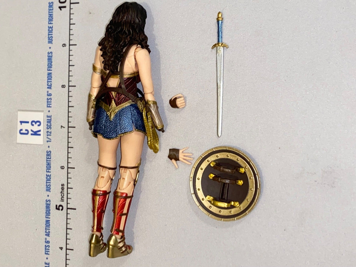 1/12 Scale Figuarts DC Comics Wonder Woman Action Figure with Sword and Shield