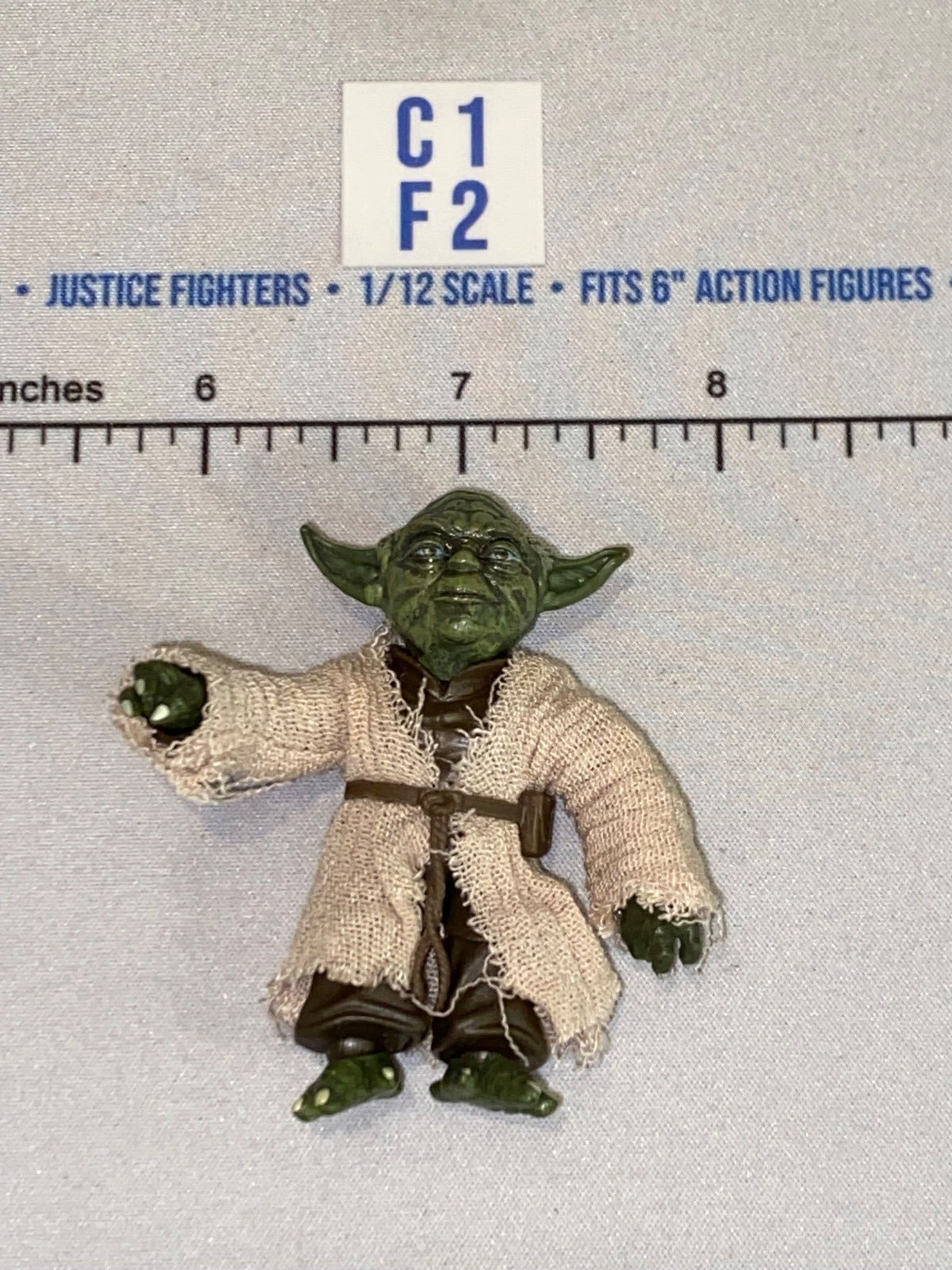 1/12 Scale Star Wars Yoda Jedi Master Action Figure - Star Wars Black Series
