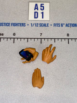 1/12 Scale Modern Hand Set with Smartphone - Marvel Legends