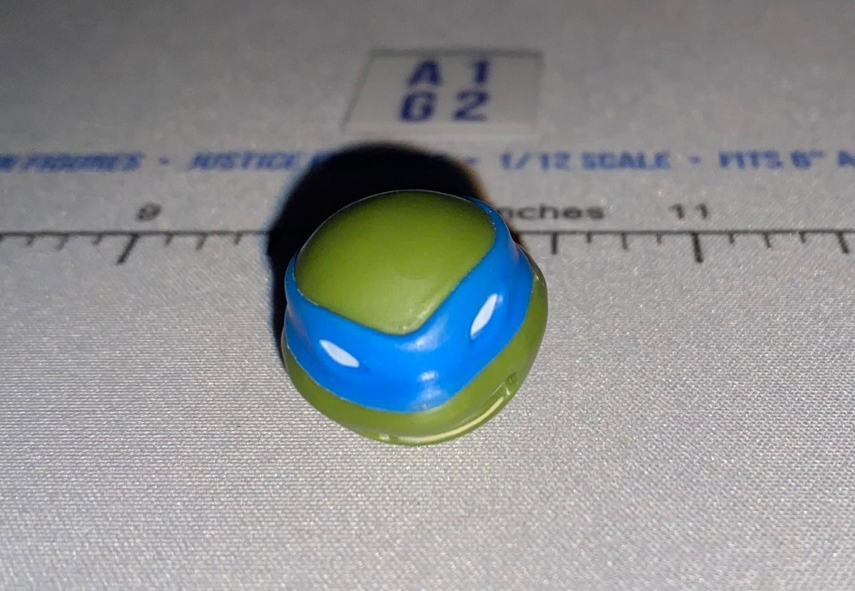 1/12 Scale Leonardo Teenage Mutant Ninja Turtles Male Head Sculpt - Neca