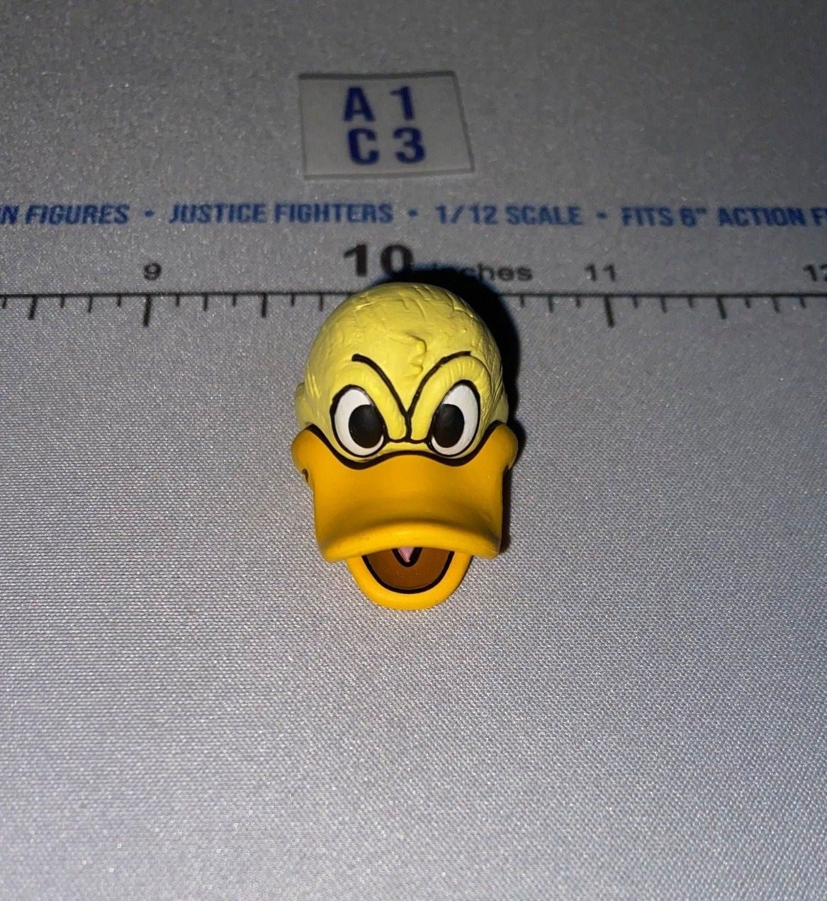 1/12 Scale Howard Duck Angry Expression Head Sculpt - Neca
