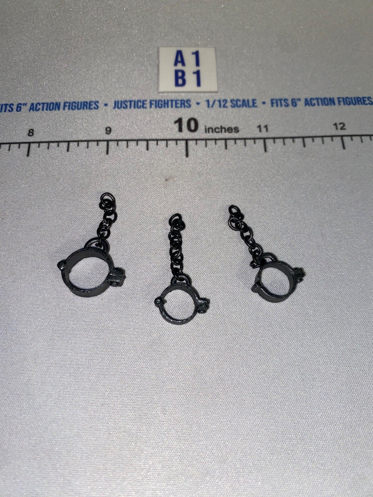 1/12 Scale Fantasy Handcuffs shackle Set