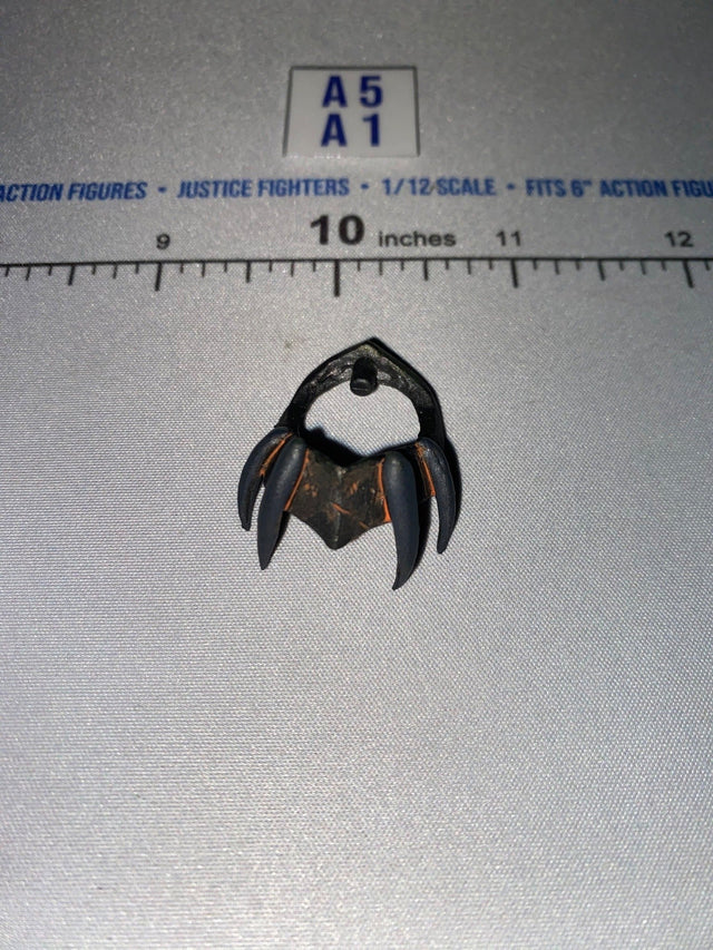 1/12 Scale Four Horsemen - Mythic Legions Fantasy Dark Fang Claw Necklace Collar