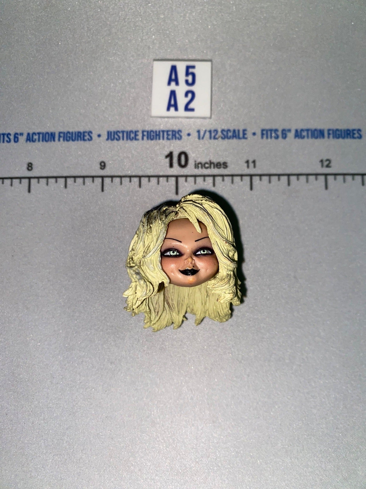 1/12 Scale Bride of Chucky Tiffany Female Head Sculpt with Long Blonde Hair - Neca