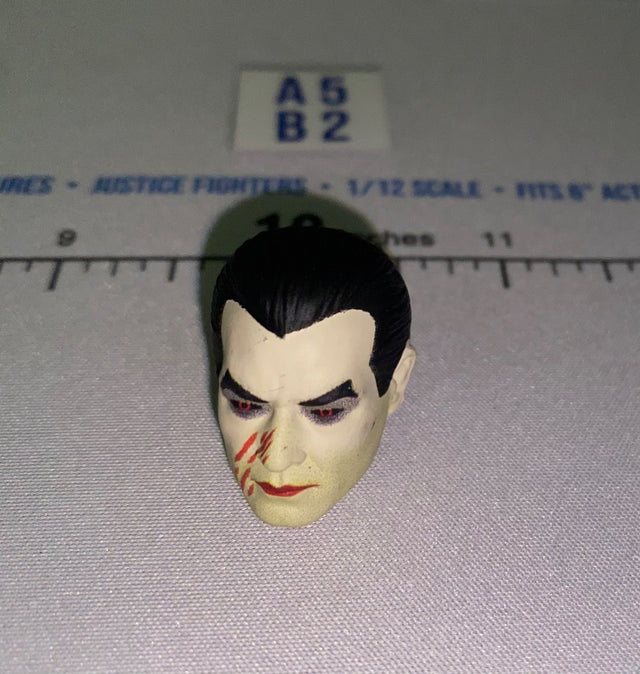 1/12 Scale Dracula Male Head Sculpt with Scratch Marks - Horror