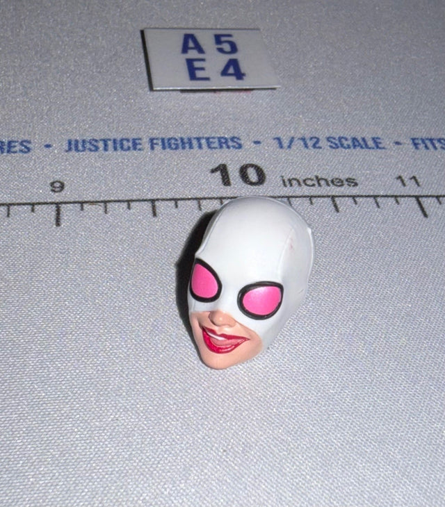 1/12 Scale Female Head Sculpt with White Mask - Spider-Gwen - Marvel
