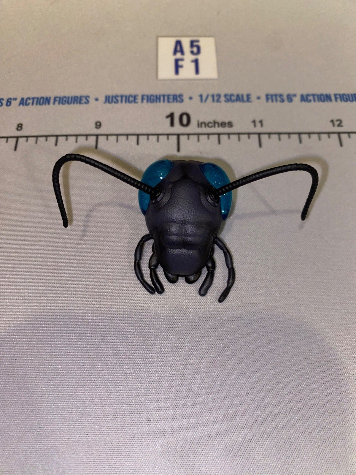 1/12 Scale Fantasy Insect Creature Figure - Blue