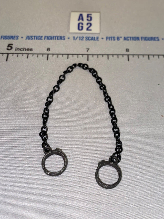 1/12 Scale Prisoner Shackles with Chain - Four Horsemen - Mythic Legions