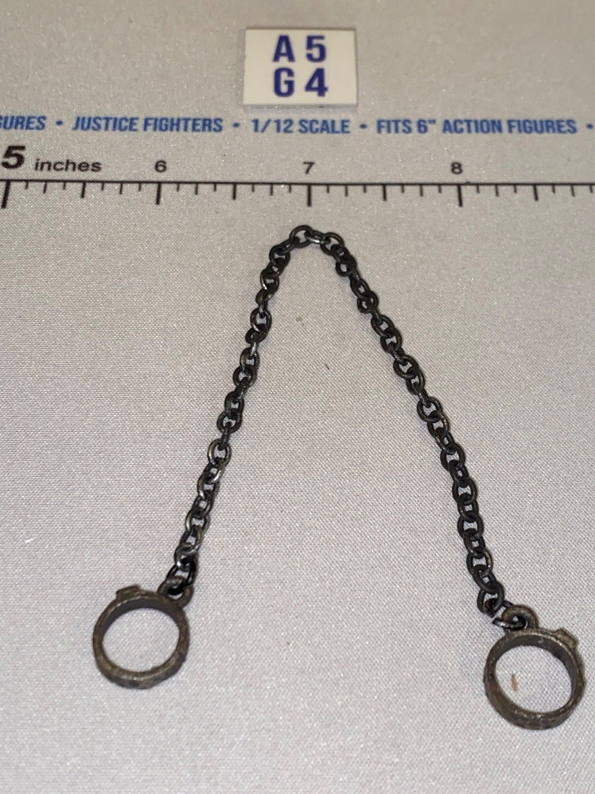 1/12 Scale Fantasy Prison Shackles with Chain - Four Horsemen - Mythic Legions