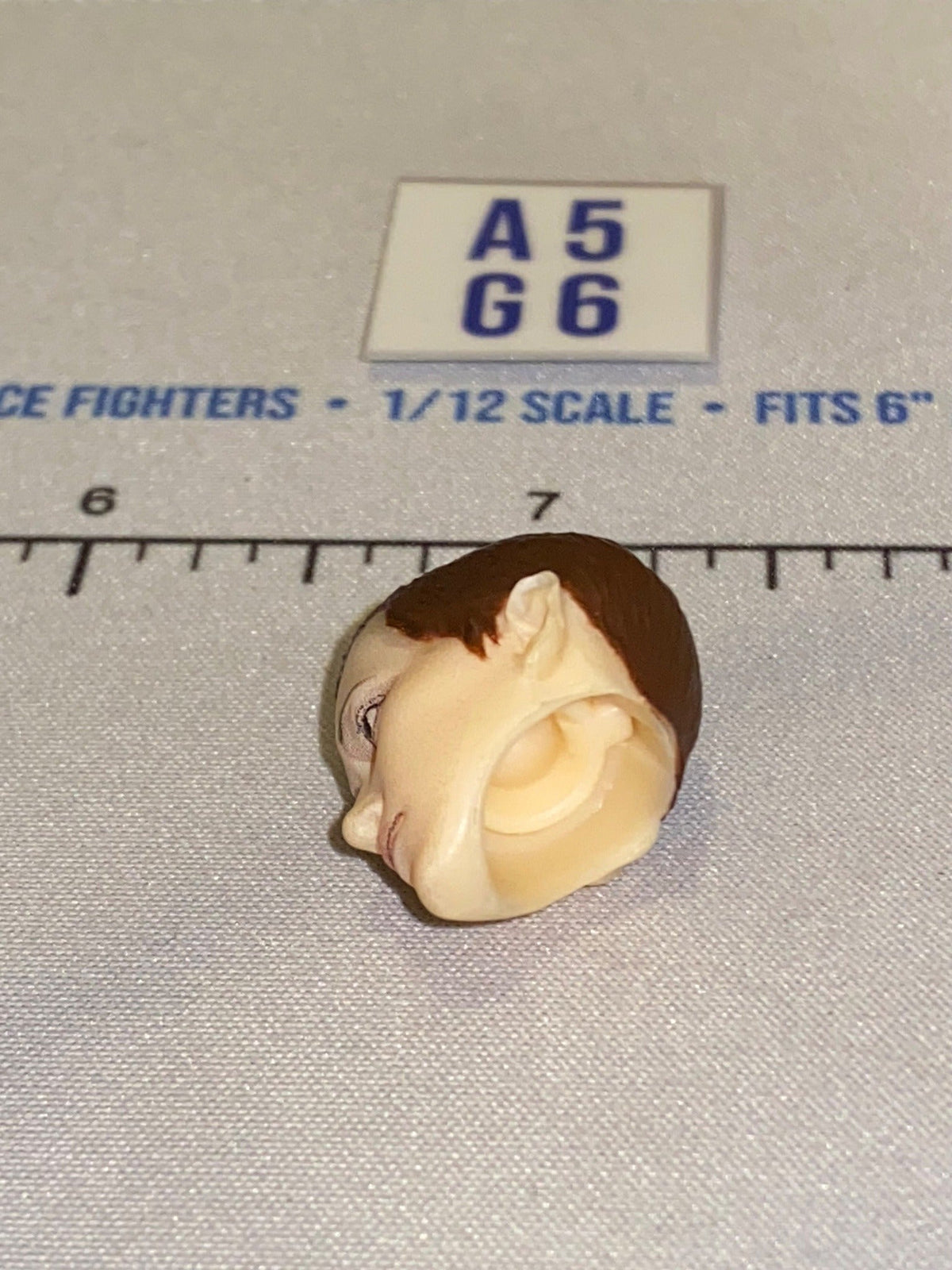 1/12 Scale Female Head Sculpt with Short Brown Hair