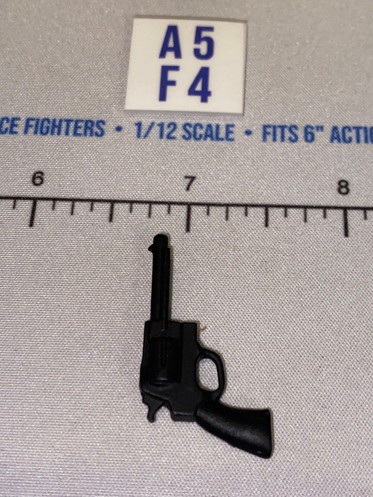1/12 Scale Modern Era Revolver Pistol