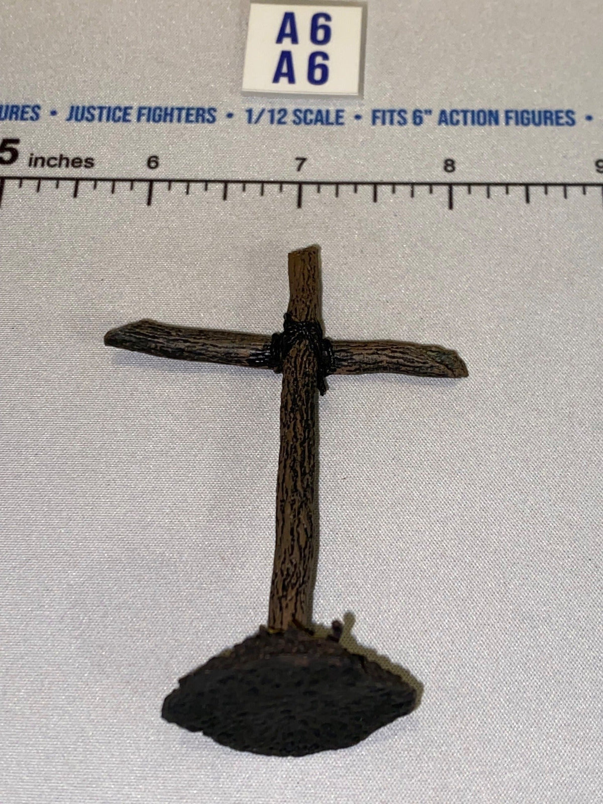 1/12 Scale Religious Wooden Cross Diorama Accessory