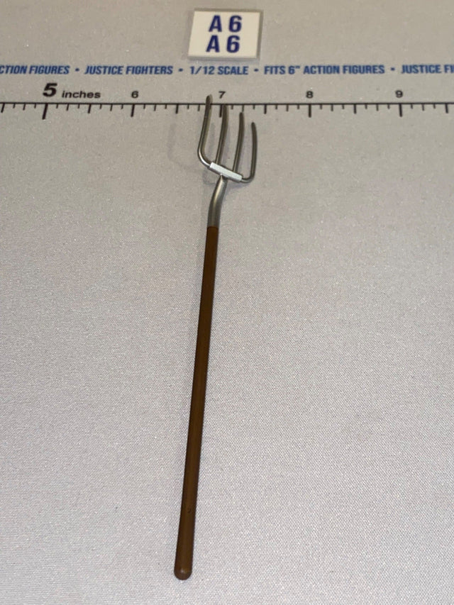 1/12 Scale Fantasy Western Pitchfork Weapon