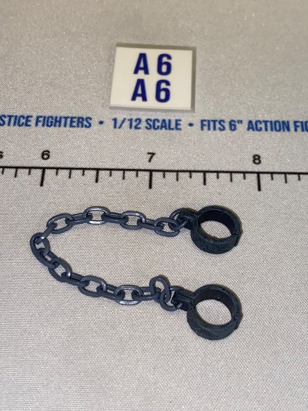 1/12 Scale Fantasy Prison Shackles with Chain Set