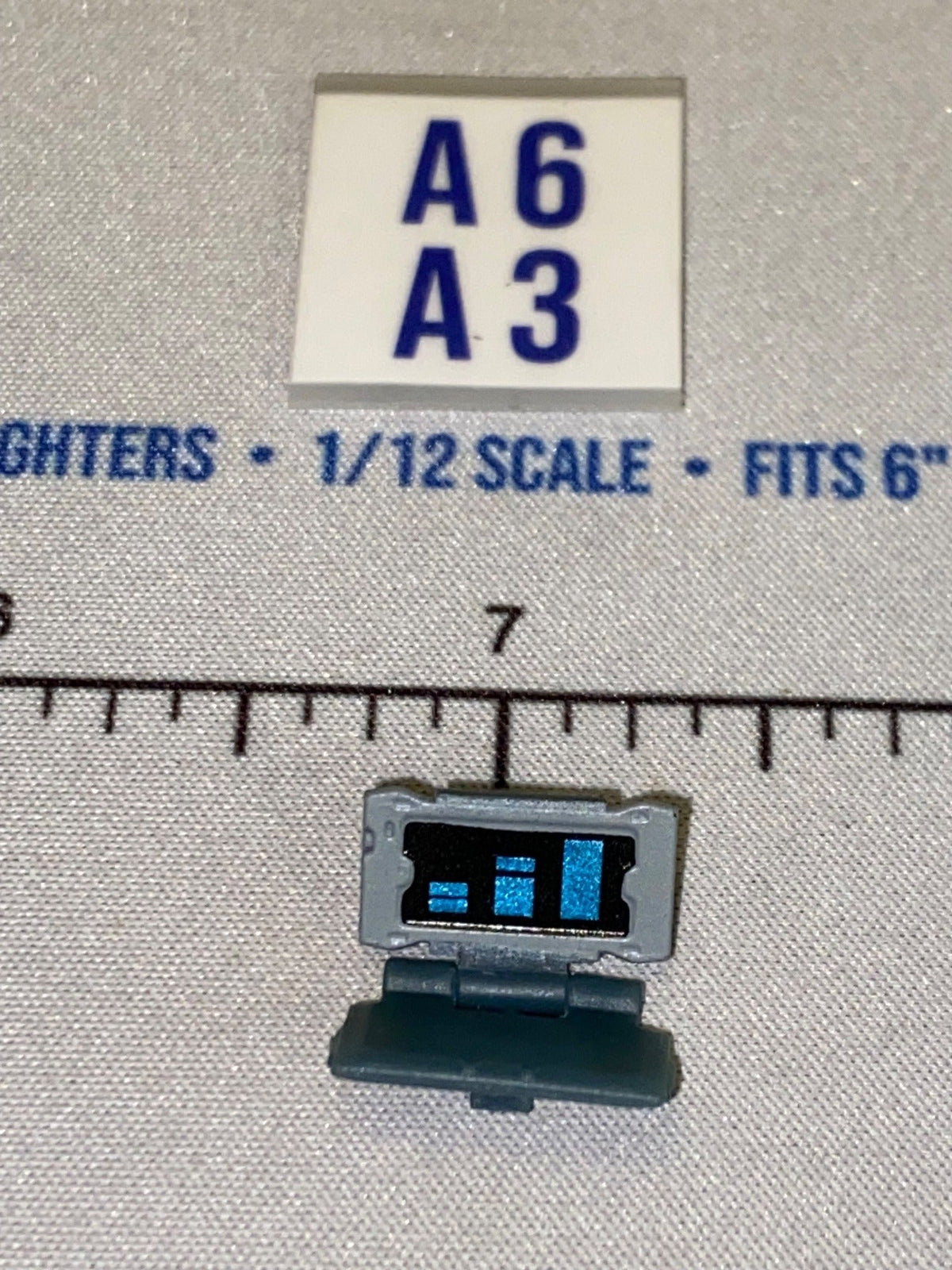 1/12 Scale Modern Miniature Computer Tablet