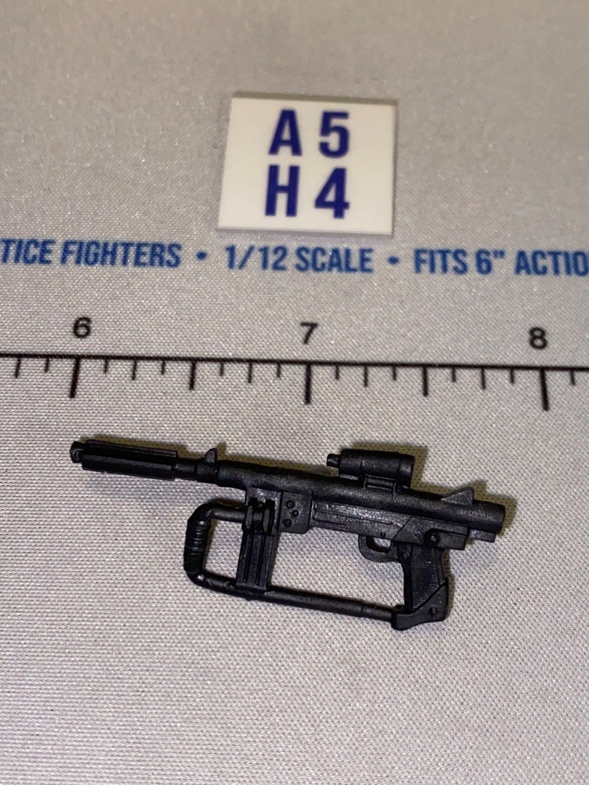 1/12 Scale Science Fiction Blaster Rifle - - Star Wars Black Series