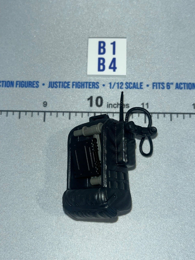 1/12 Scale Modern Era Tactical Satellite Radio Backpack Black- Valaverse