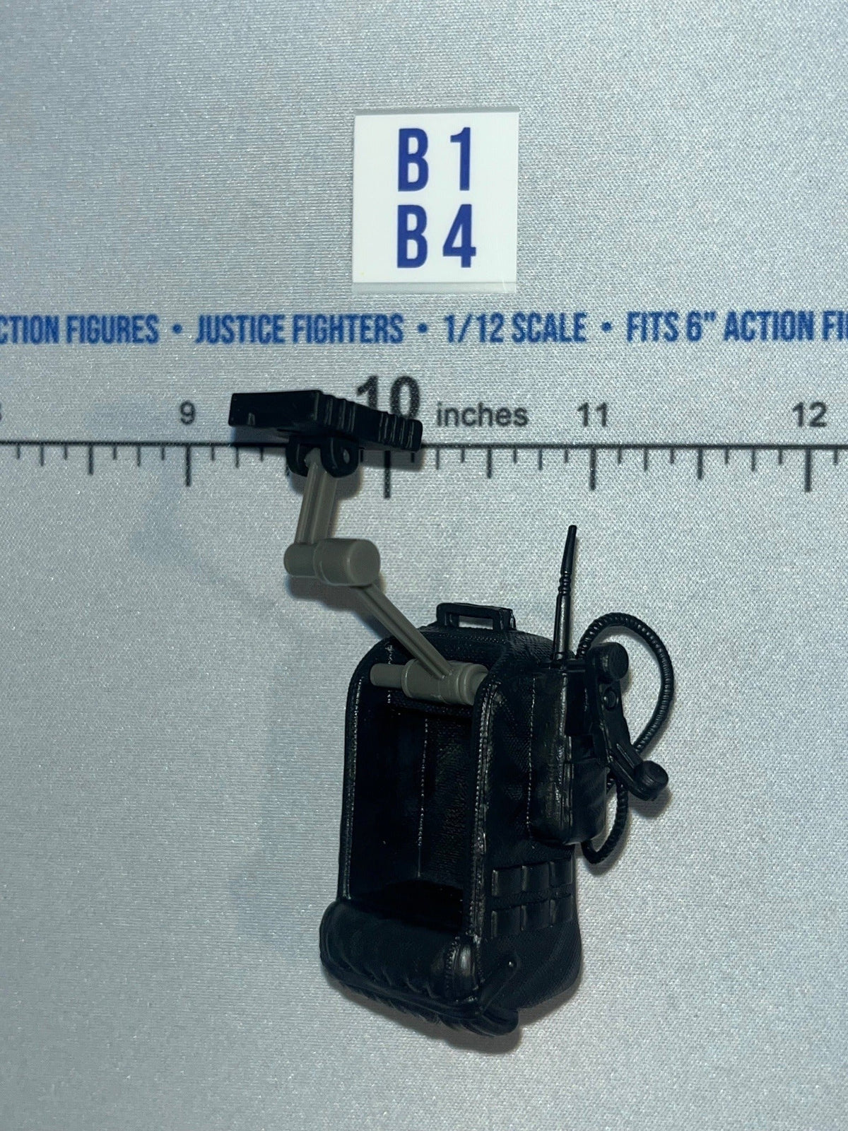 1/12 Scale Modern Era Tactical Satellite Radio Backpack Black- Valaverse
