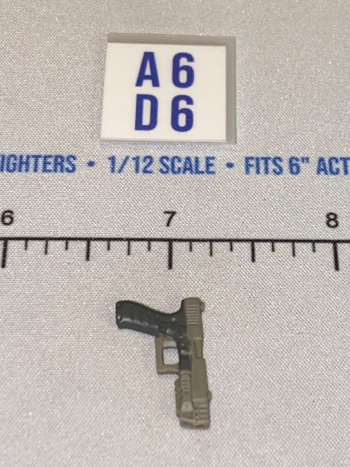 1/12 Scale Modern Era Semi-Automatic Pistol - Two-Tone