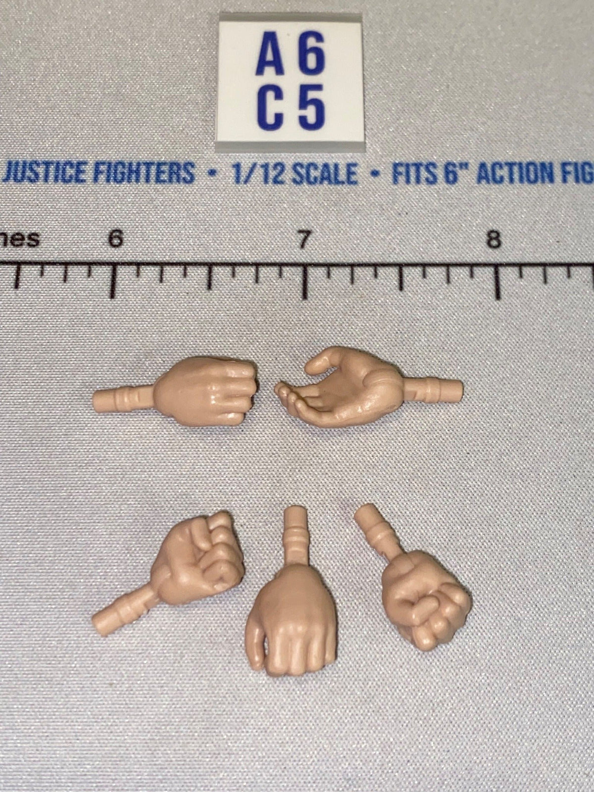 1/12 Scale Hand Set - Flesh Tone - Fist Grip