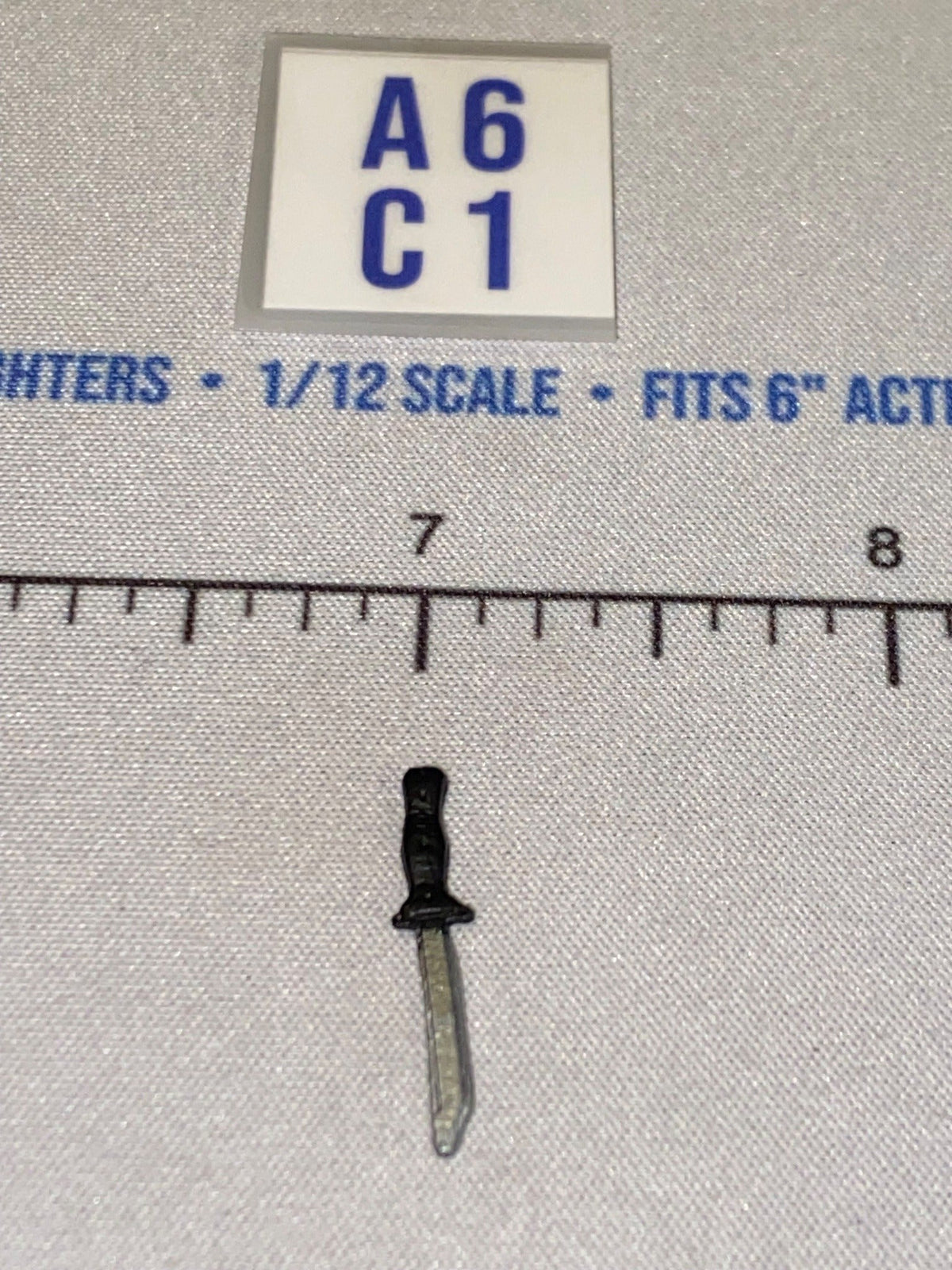 1/12 Scale Modern era Knife