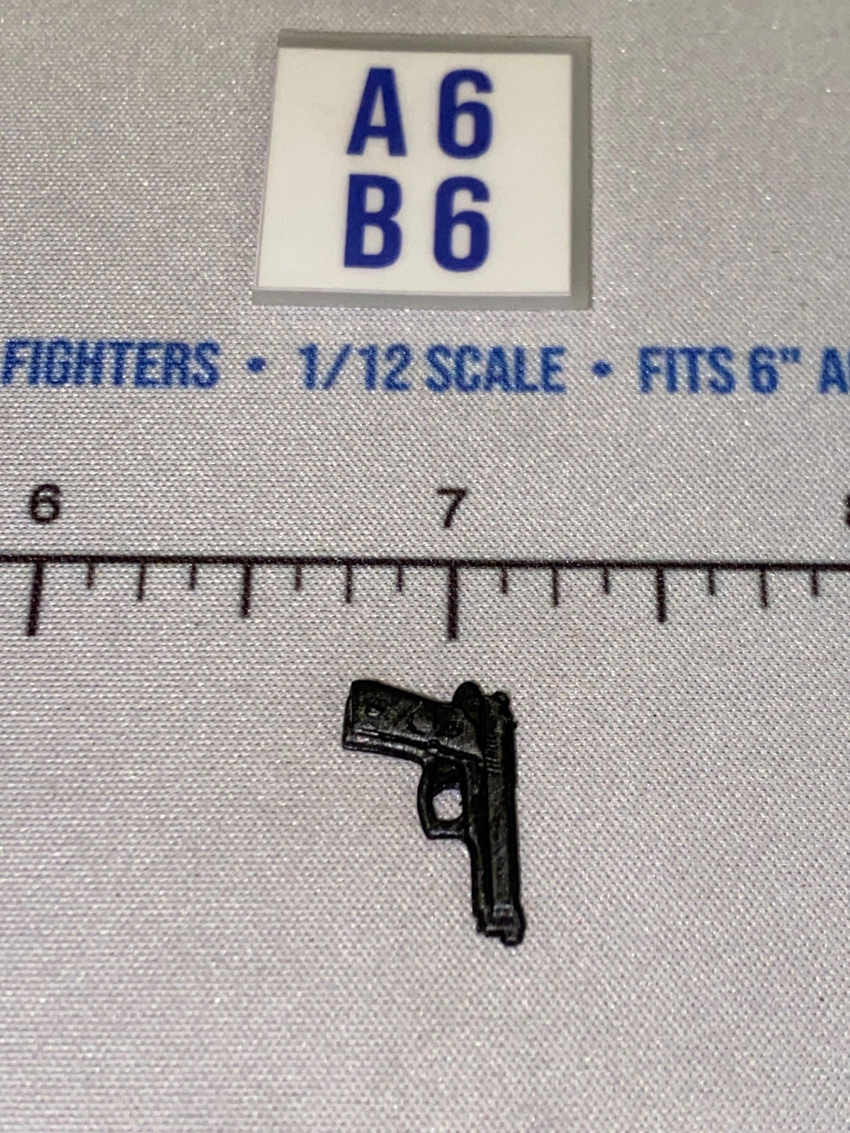 1/12 Scale Modern Era Semi-Automatic Pistol