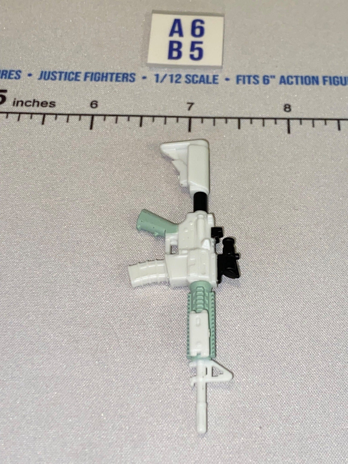 1/12 Scale Modern Era Assault Rifle with Scope - Arctic - Valaverse