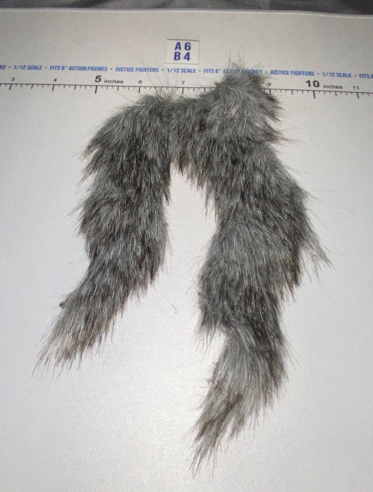 1/12 Scale Fur Scarf / Cape - Four Horsemen - Mythic Legions