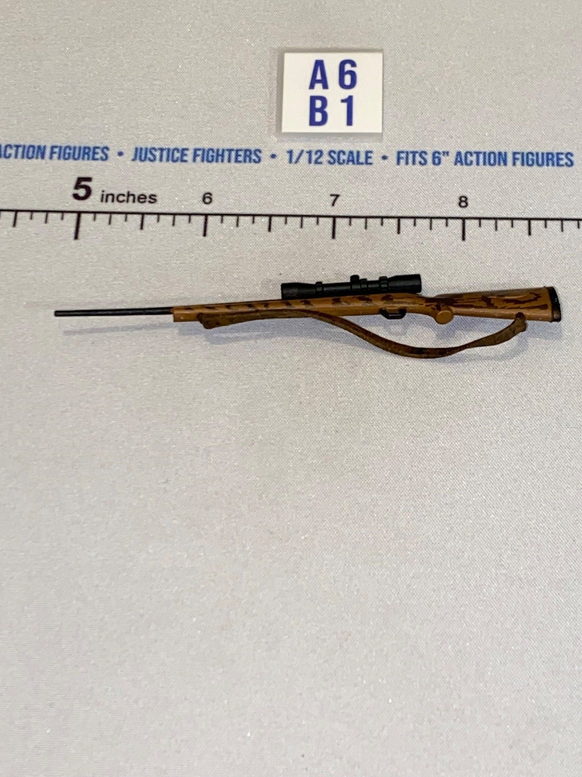 1/12 Scale Modern Hunting Bolt-Action Rifle with Scope and Sling