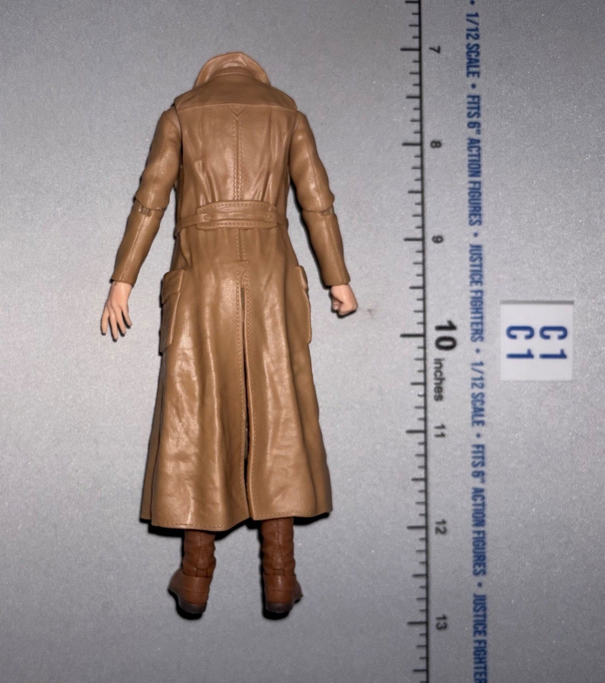 1/12 Scale Female Adventurer Figure Body - Marvel Legends