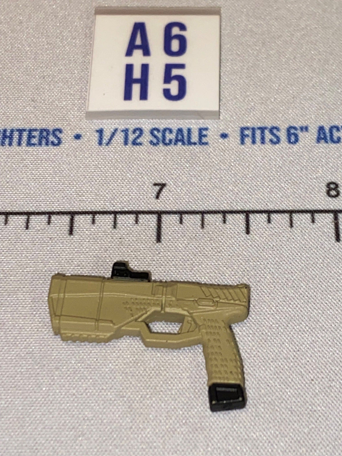 1/12 Scale Modern Era Semi-Automatic Pistol - Valaverse