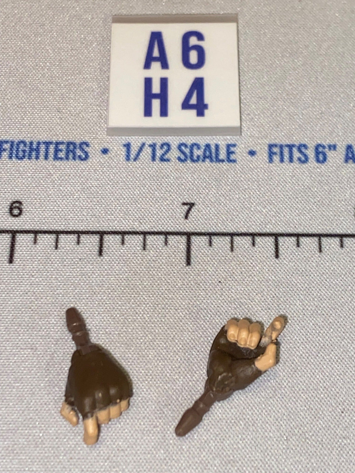 1/12 Scale Fingerless Gloves Hands