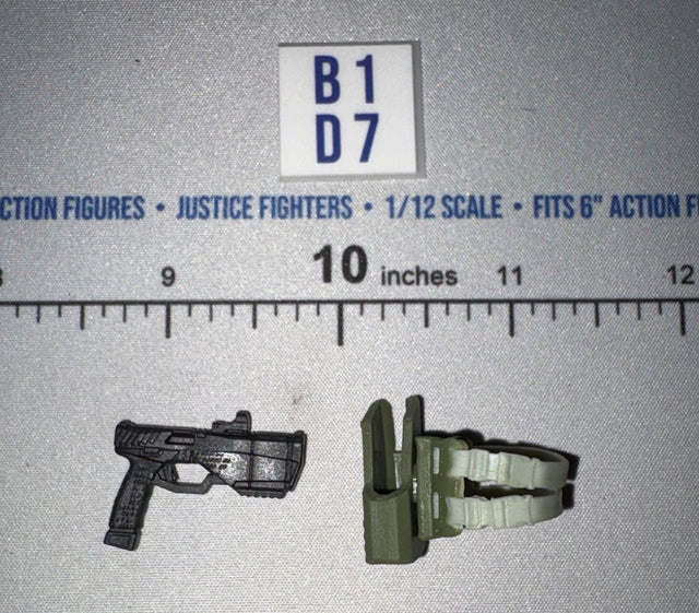 1/12 Scale Modern Era Tactical Pistol with Drop Leg Holster Set - Valaverse