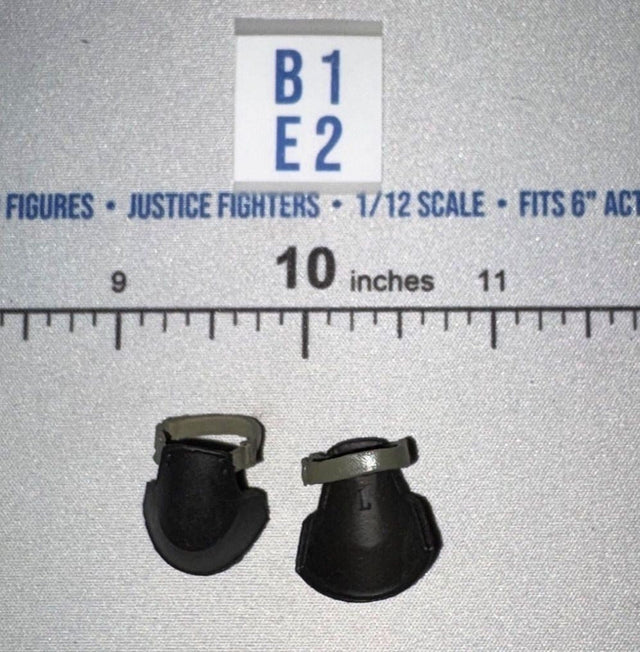 1/12 Scale Modern Era Knee Pads - Valaverse