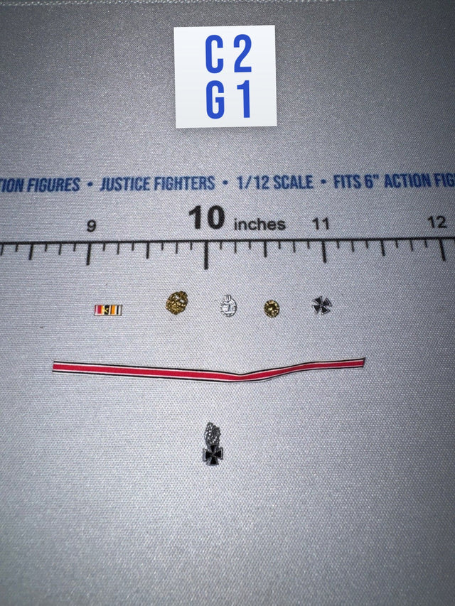 1/12 Scale WWII German Military Medals Set - Panzer Commander Otto Carius - DID XD80027