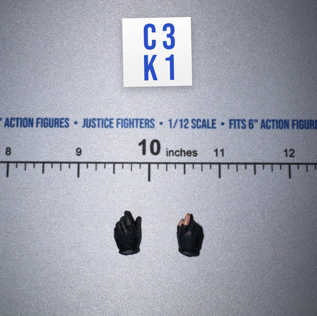 1/12 Scale Gloved Hands Pair - WWII German Major König DiD XD80036