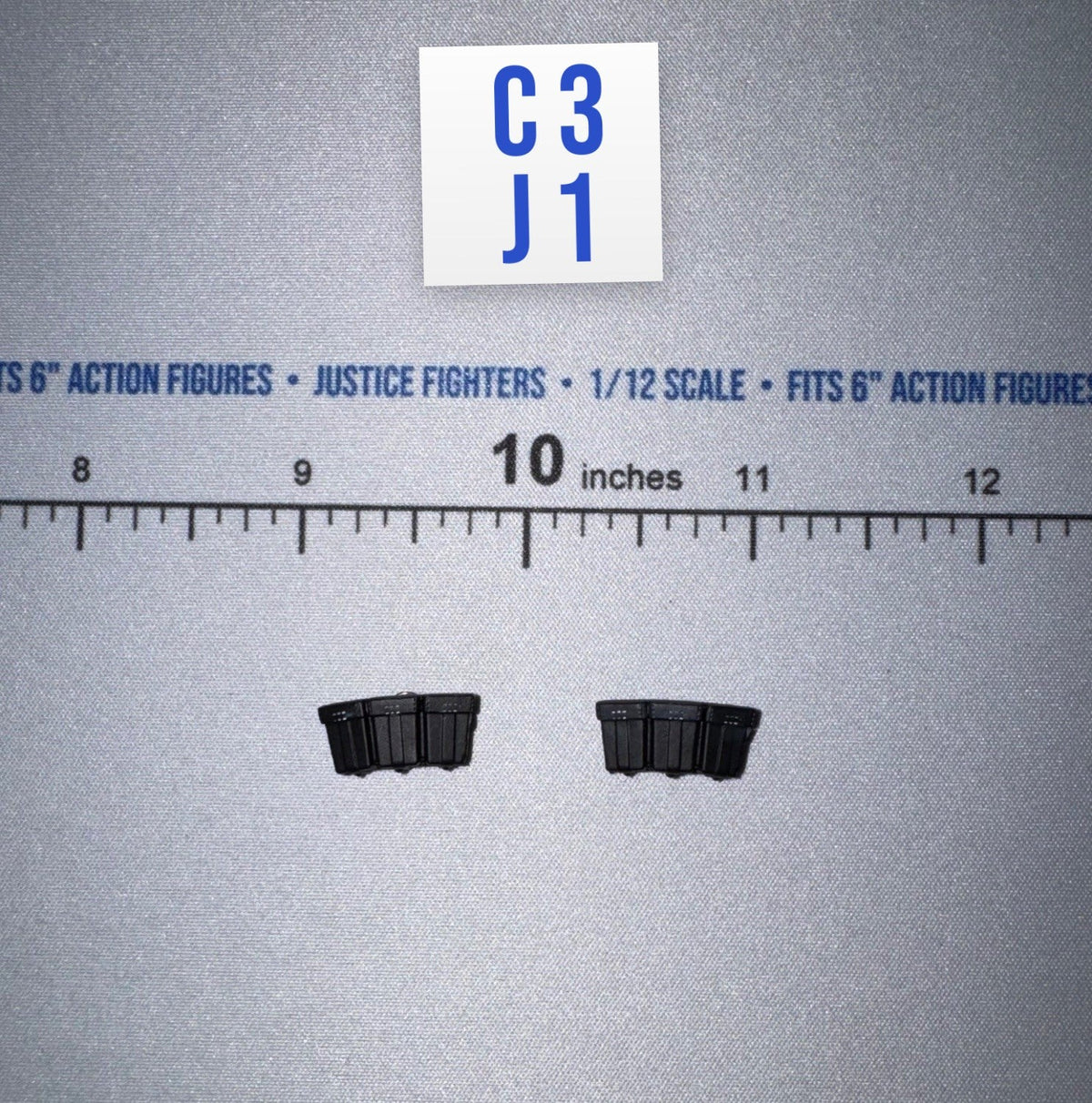 1/12 Scale WWII German Ammunition Pouches - Major König DiD XD80036