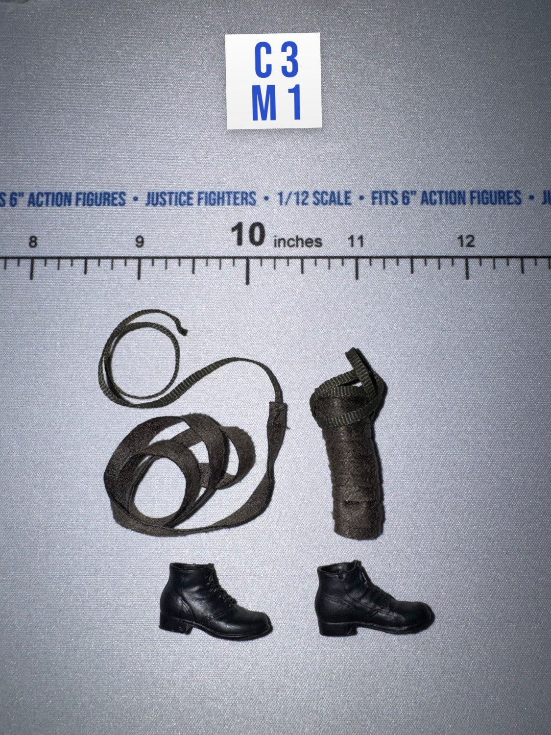 1/12 Scale WWII German Combat Boots Pair and Field Gear Straps with Holster - Russian Sniper – Vasily Zaitsev XR80037