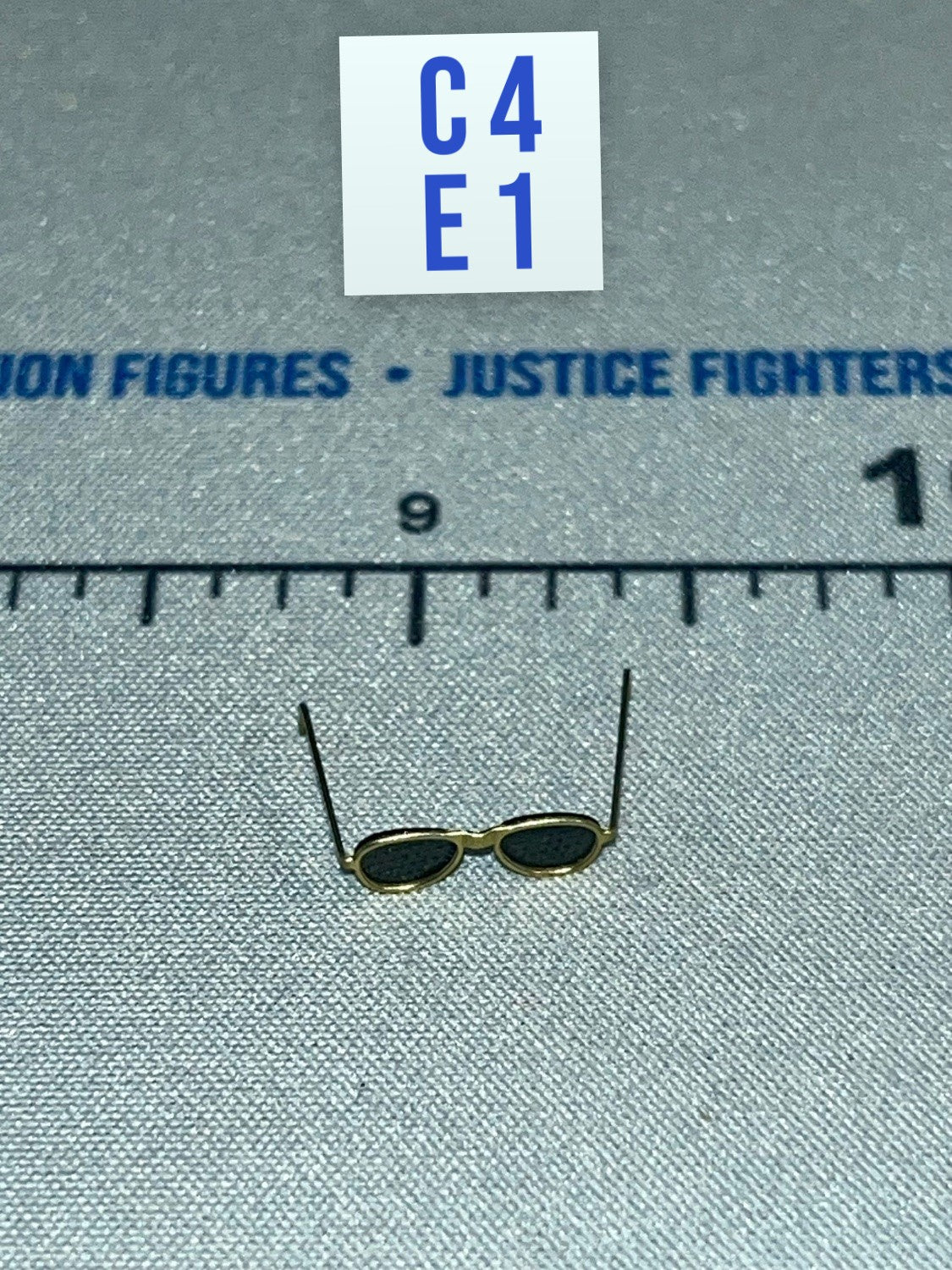 1/12 Scale Modern Era US Sunglasses - US Navy F/A-18E Pilot – “Maverick” Mitchell DiD XM80031