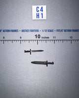 1/12 Scale WWII US Bayonet and Sheath - Private Caparzo DiD XA80011
