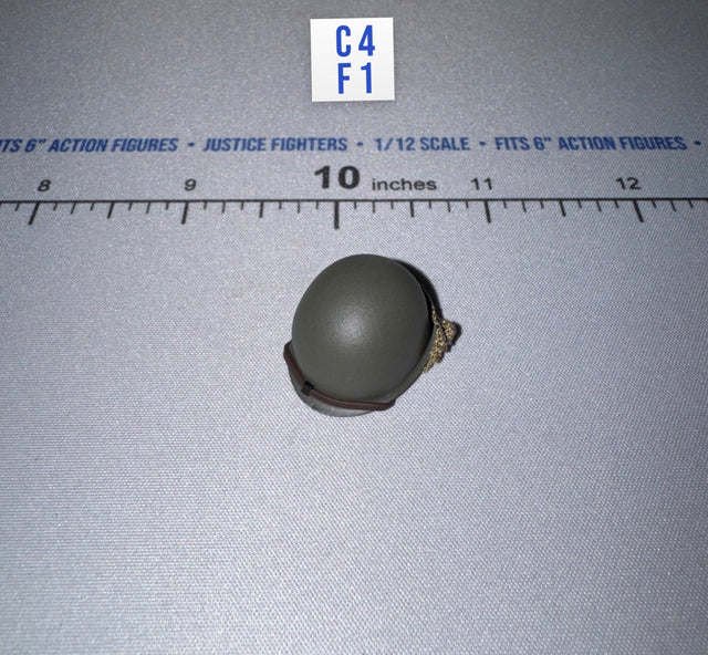 1/12 Scale WWII US M1 Helmet - Private Caparzo DiD XA80011